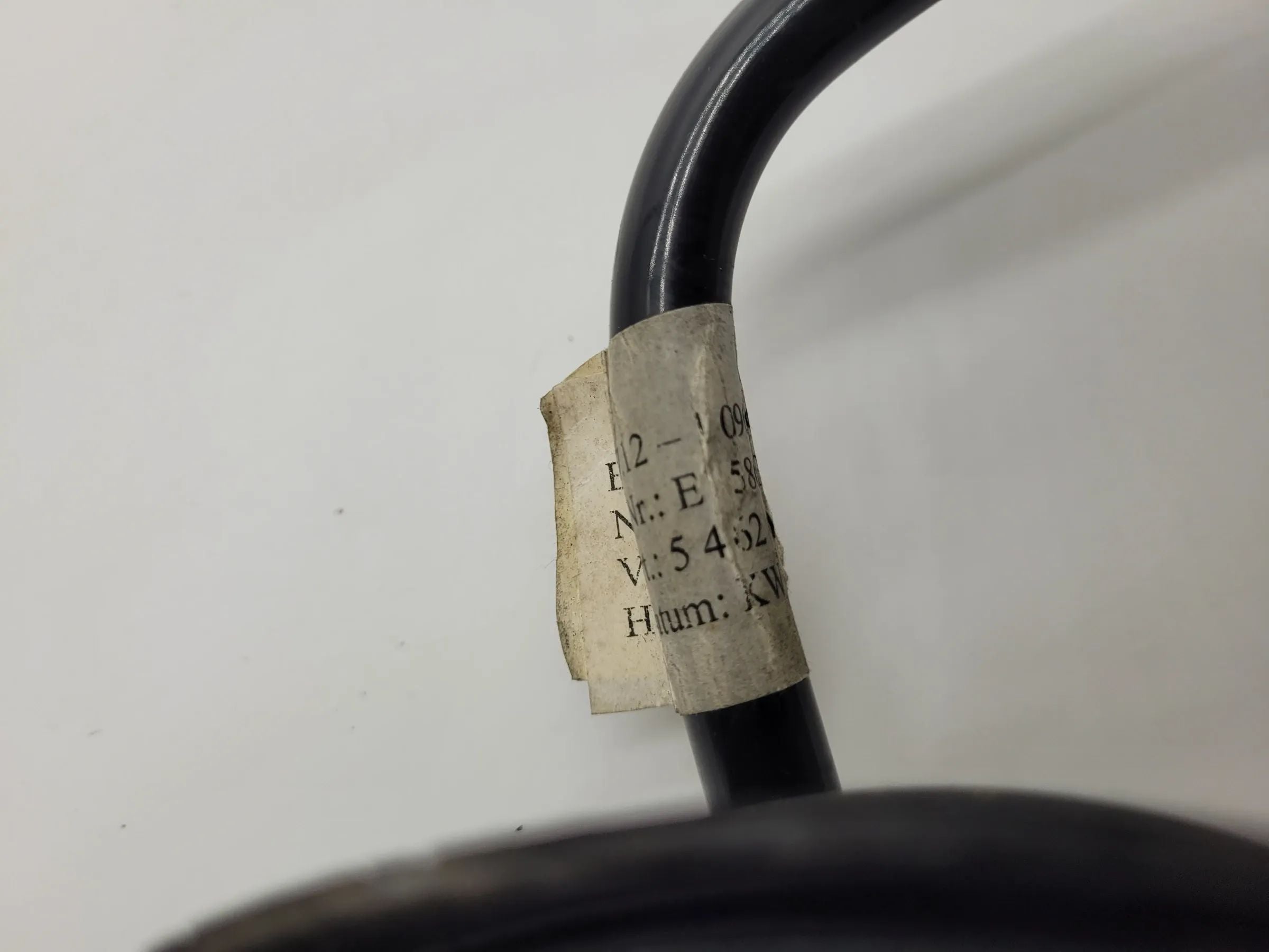 宝马X5 (E53) 原厂右侧带管路气罐 37.12-1096682