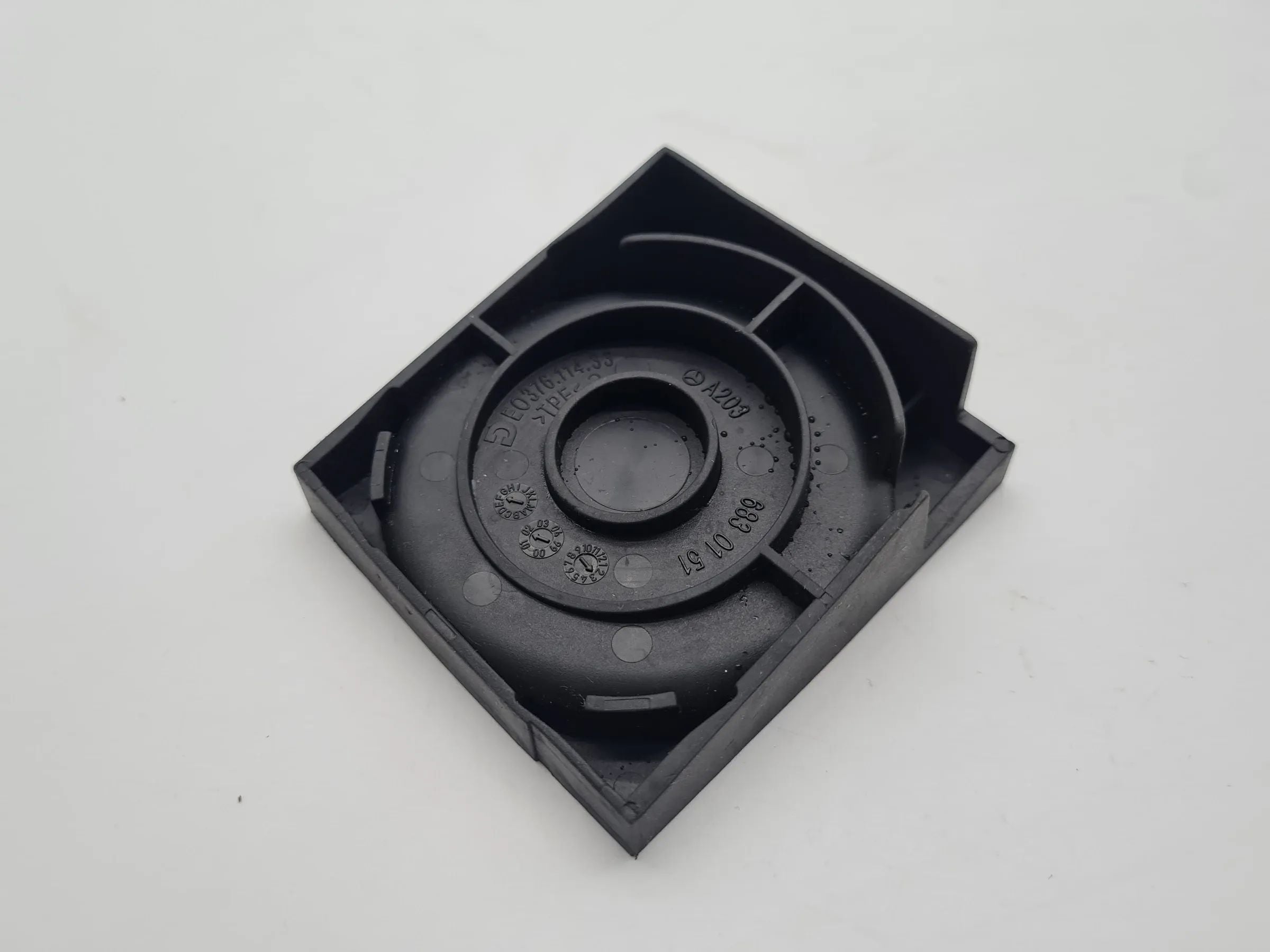 Original Mercedes-Benz C-Klasse (W203) Becherhalter Pad Matte A2036830151,