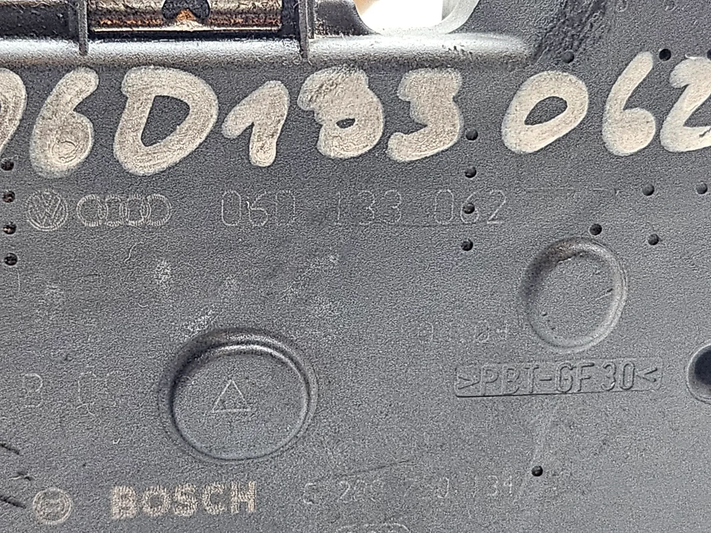 Original AUDI VW 2.0 FSI  Drosselklappe Bosch Drosselklappengehäuse 06D133062
