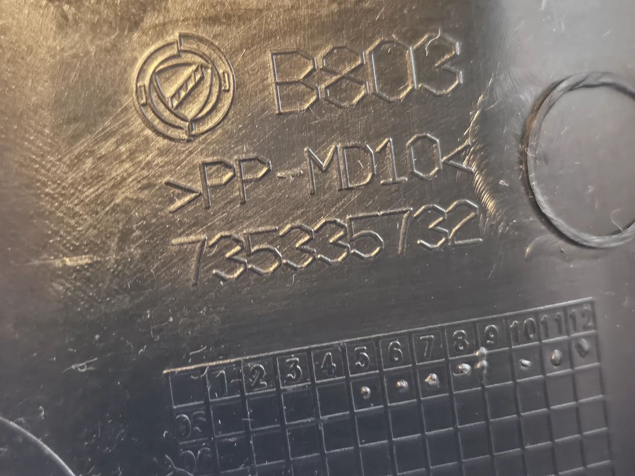 Fiat Punto 199 Grande Verkleidung Lenksäule Lenksäulenverkleidung oben 735335732