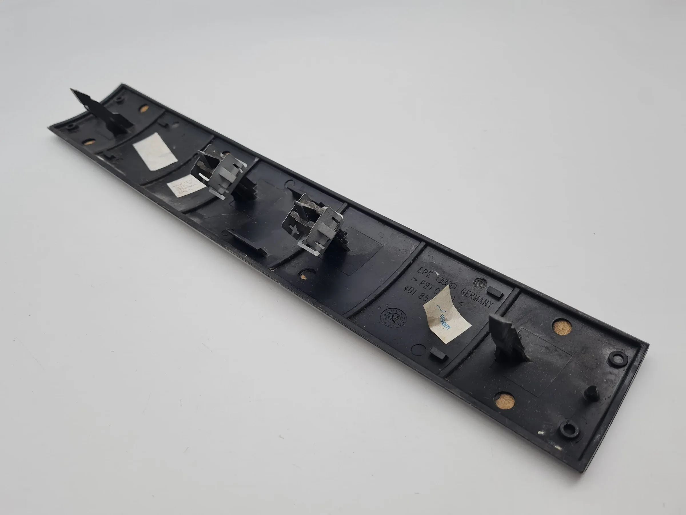 Original Audi A6 (4B) Dekorleiste / Zierleiste Seitlich 4B1853190