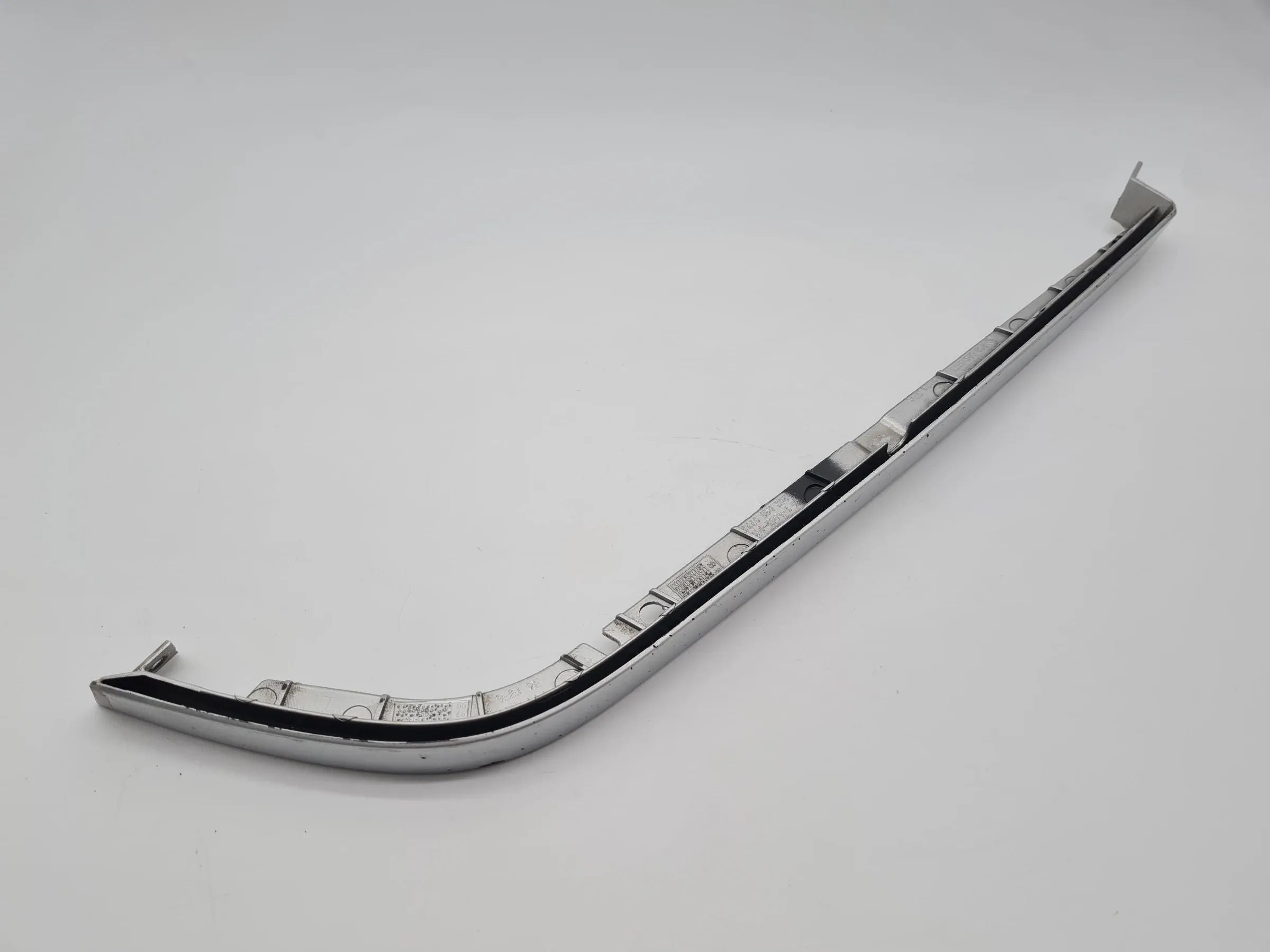 Original Mercedes-Benz C-Klasse W202 Scheinwerfer Leiste/Blende L. A2028260577