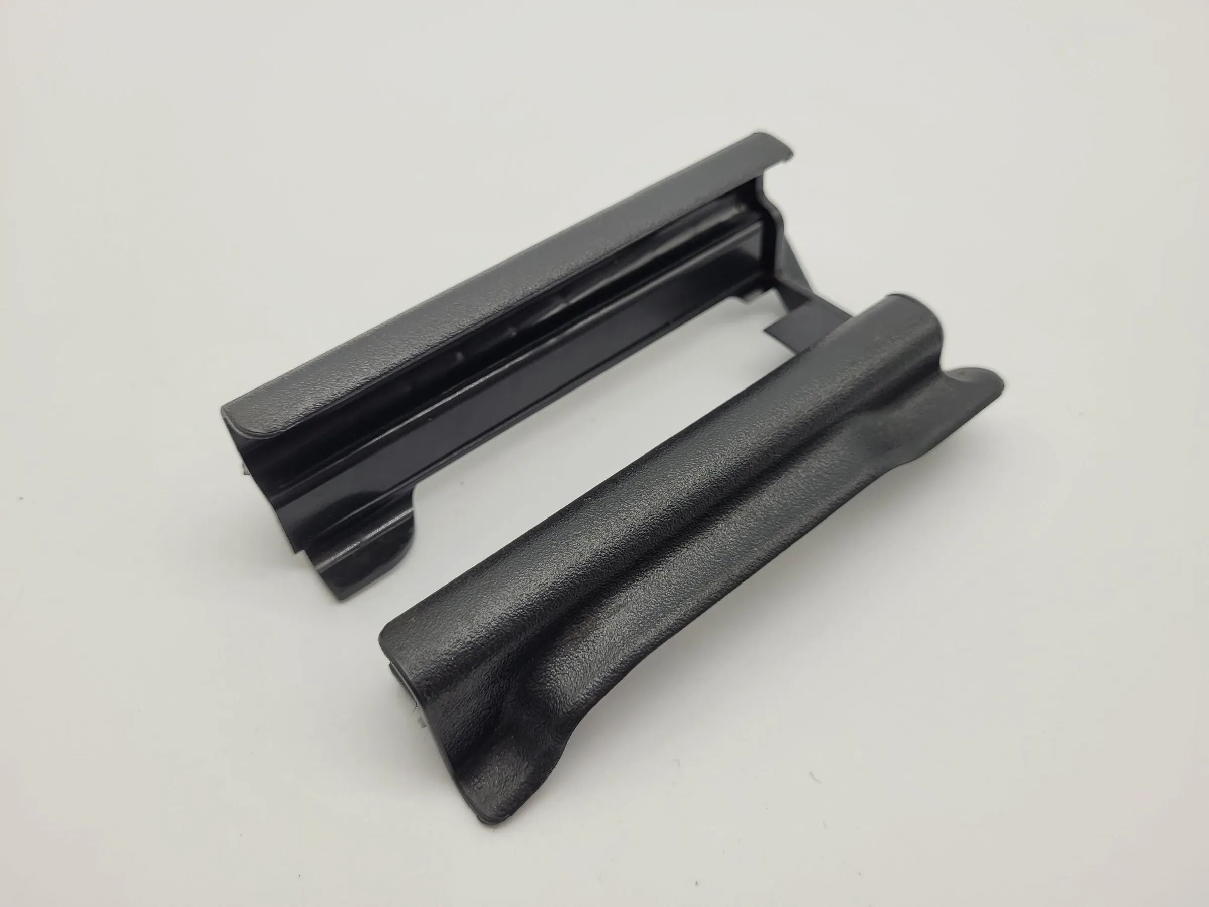 Original Mercedes-Benz C-Klasse (W203) Sitzschienenabdeckung A2039190920