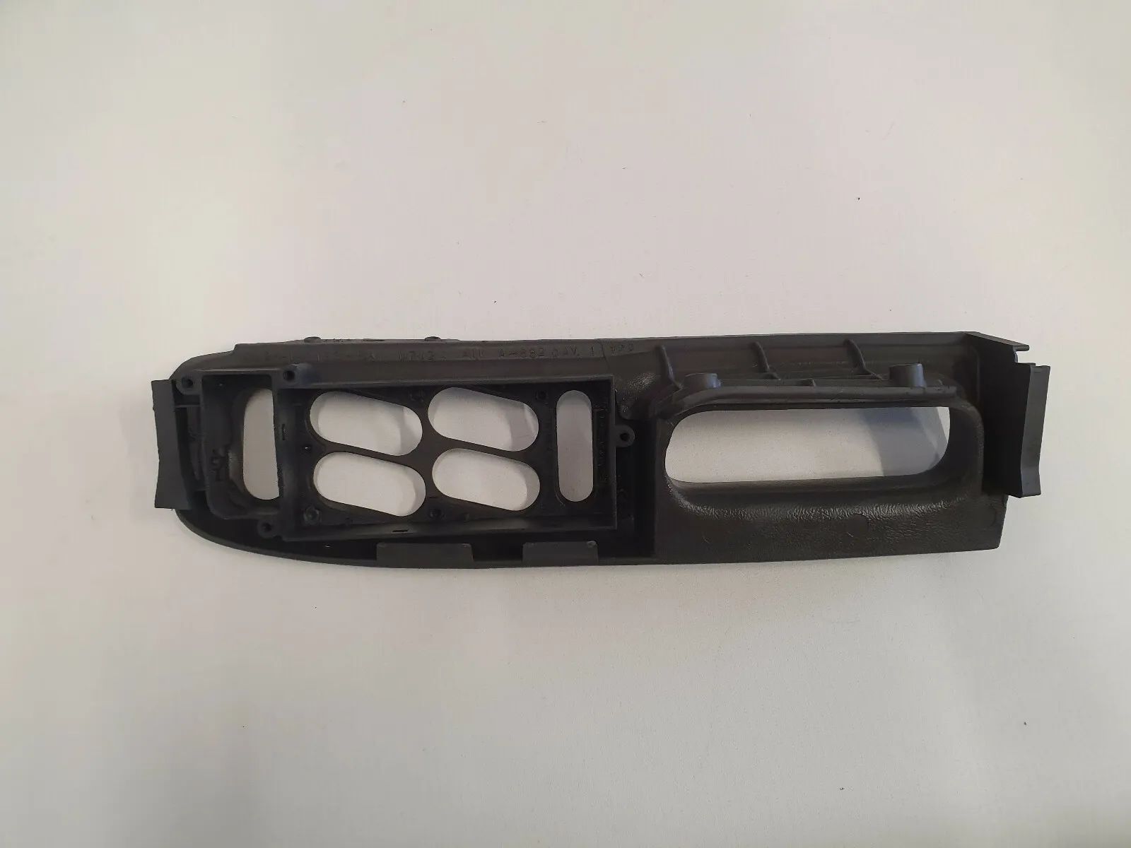 Ford Explorer U2 trim XL24 14B133 BAW window switch left K28 