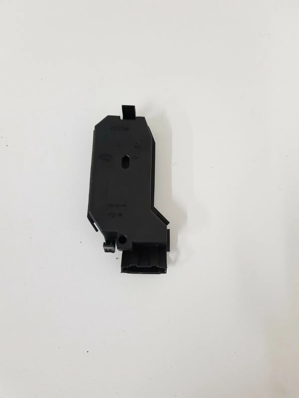 อะไหล่แท้ ขายึดไฟท้าย ซ้าย Seat Toledo 96163700