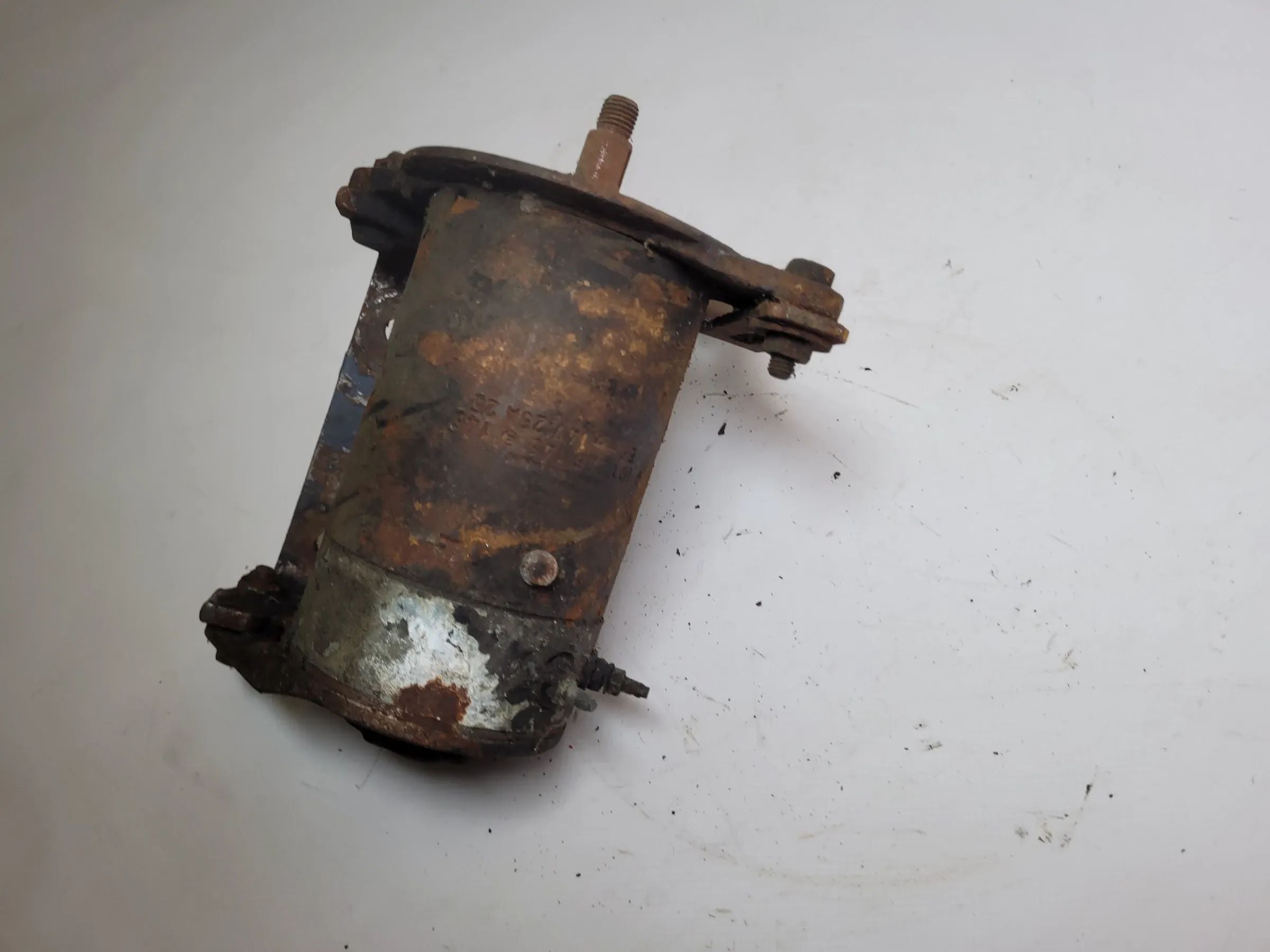 Opel Commodore 2.5 Lichtmaschine Gleichstrom 0101206145 Original