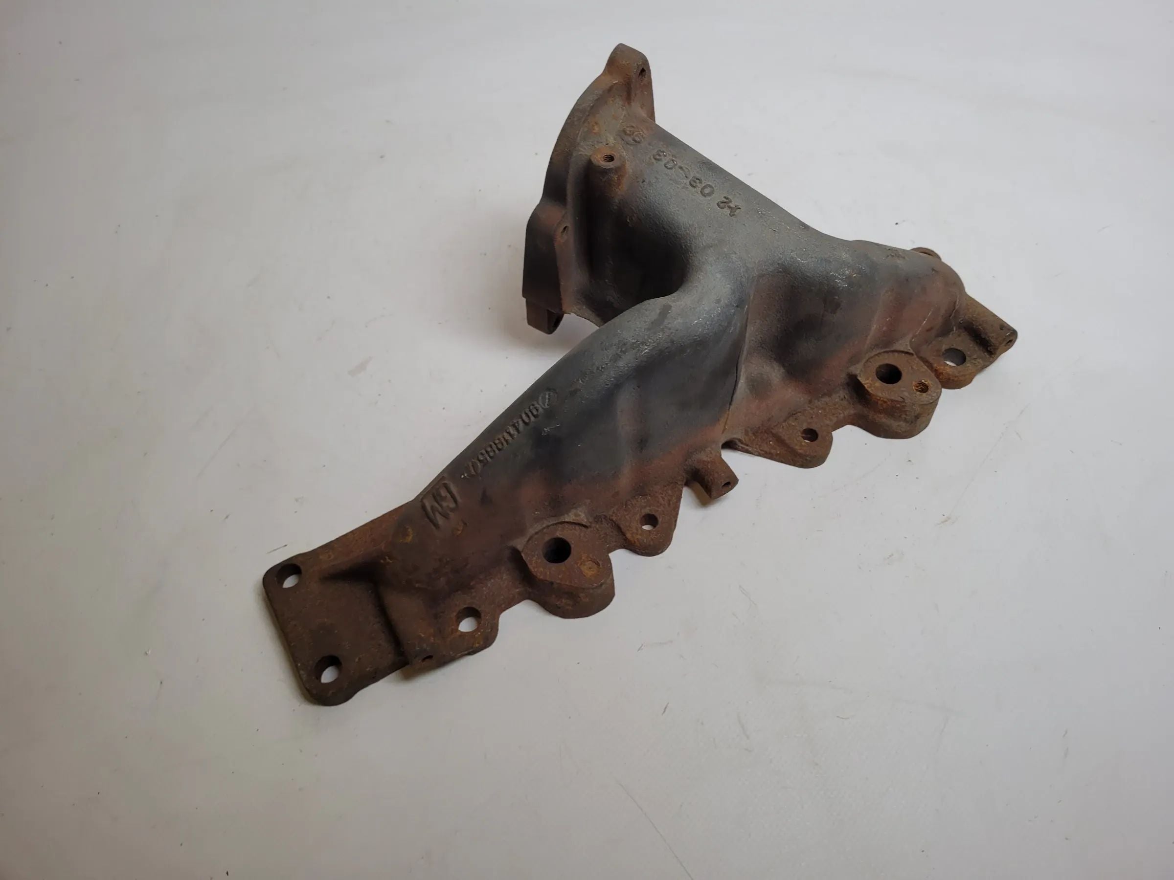 Opel Vectra B (J96) Abgaskrümmer 1.8 16v X18XE 90411885 Original