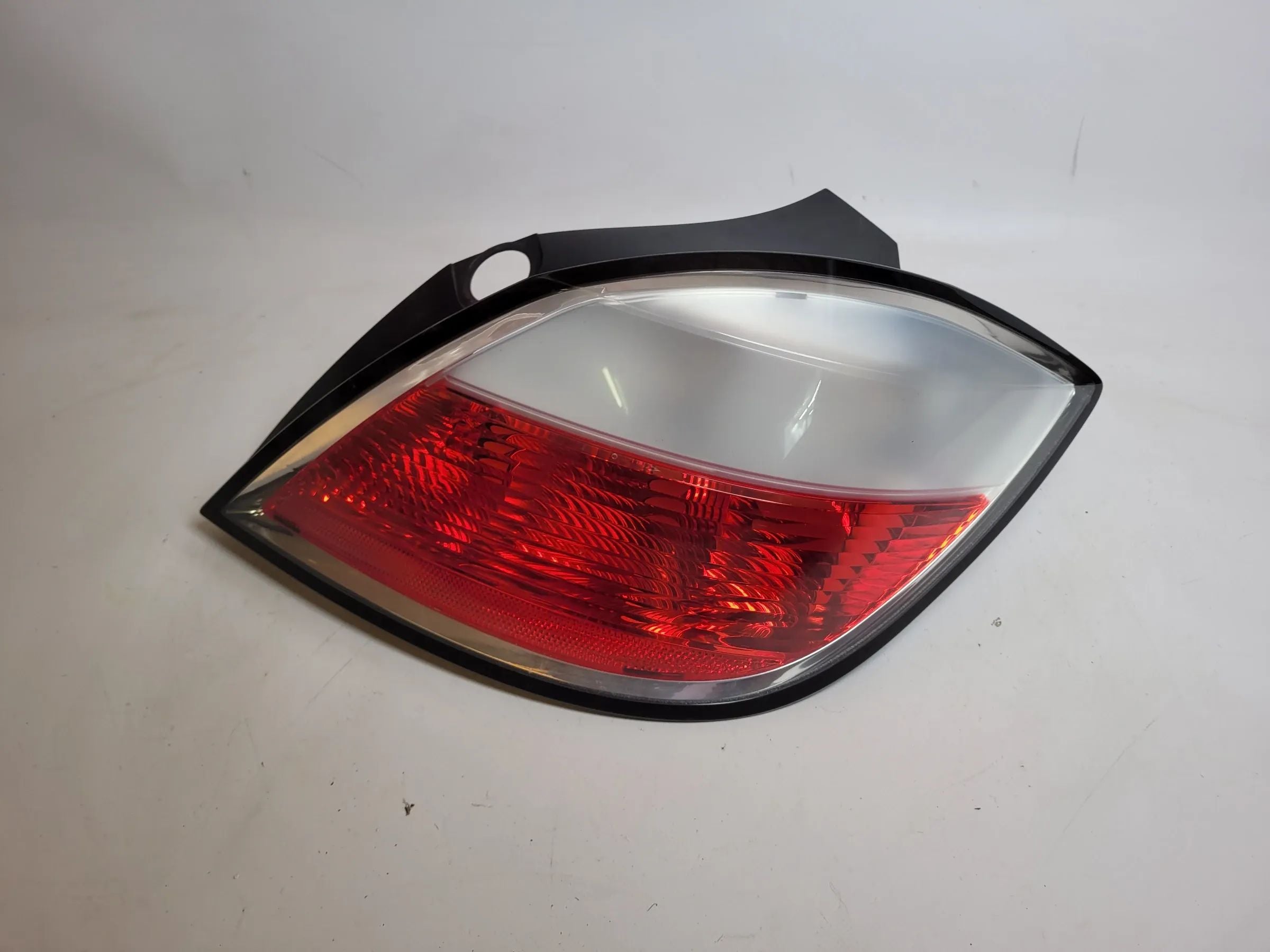 Original Opel Astra H (A04) Rückleuchte Rechts 24451837