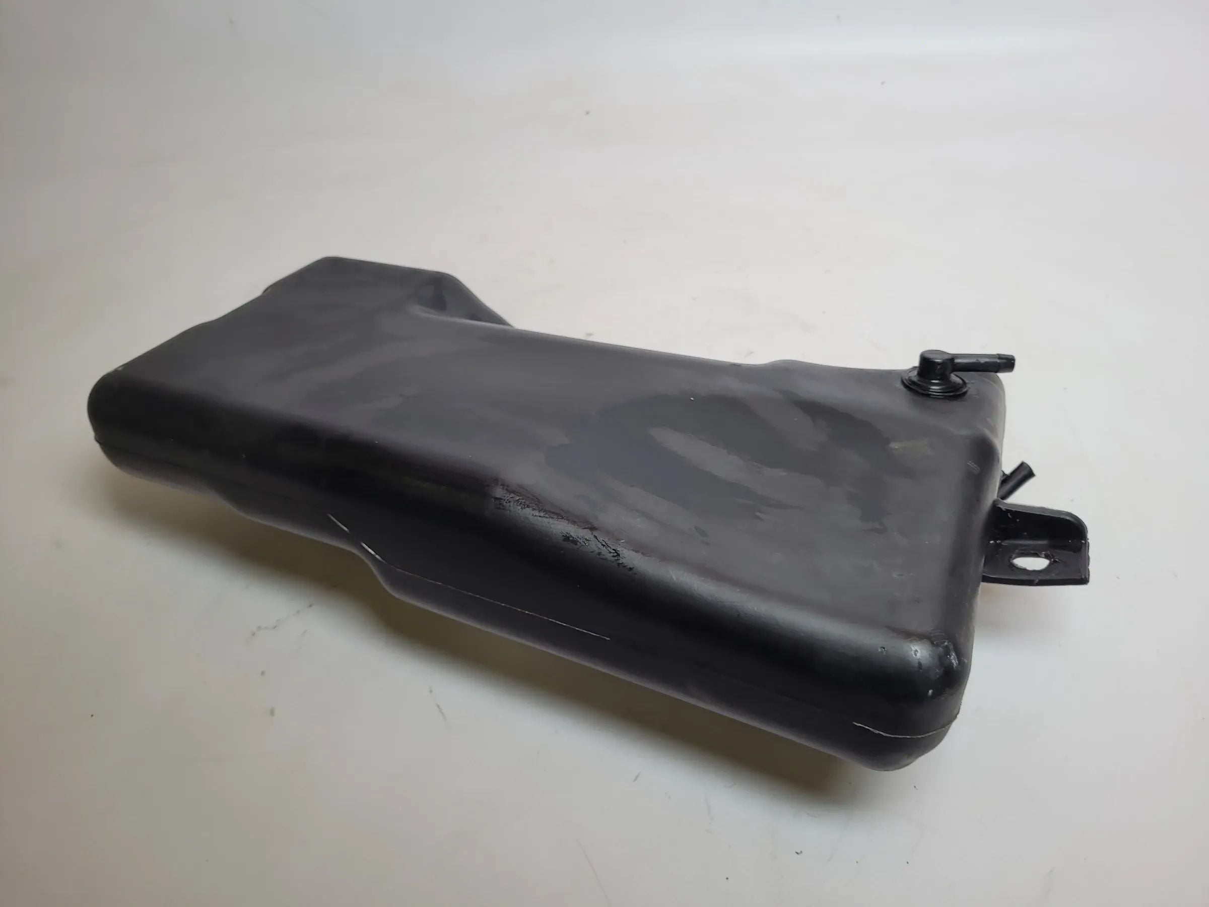 Original BMW 5er Touring E39 Ausgleichsbehälter Aktivkohlefilter 1181574
