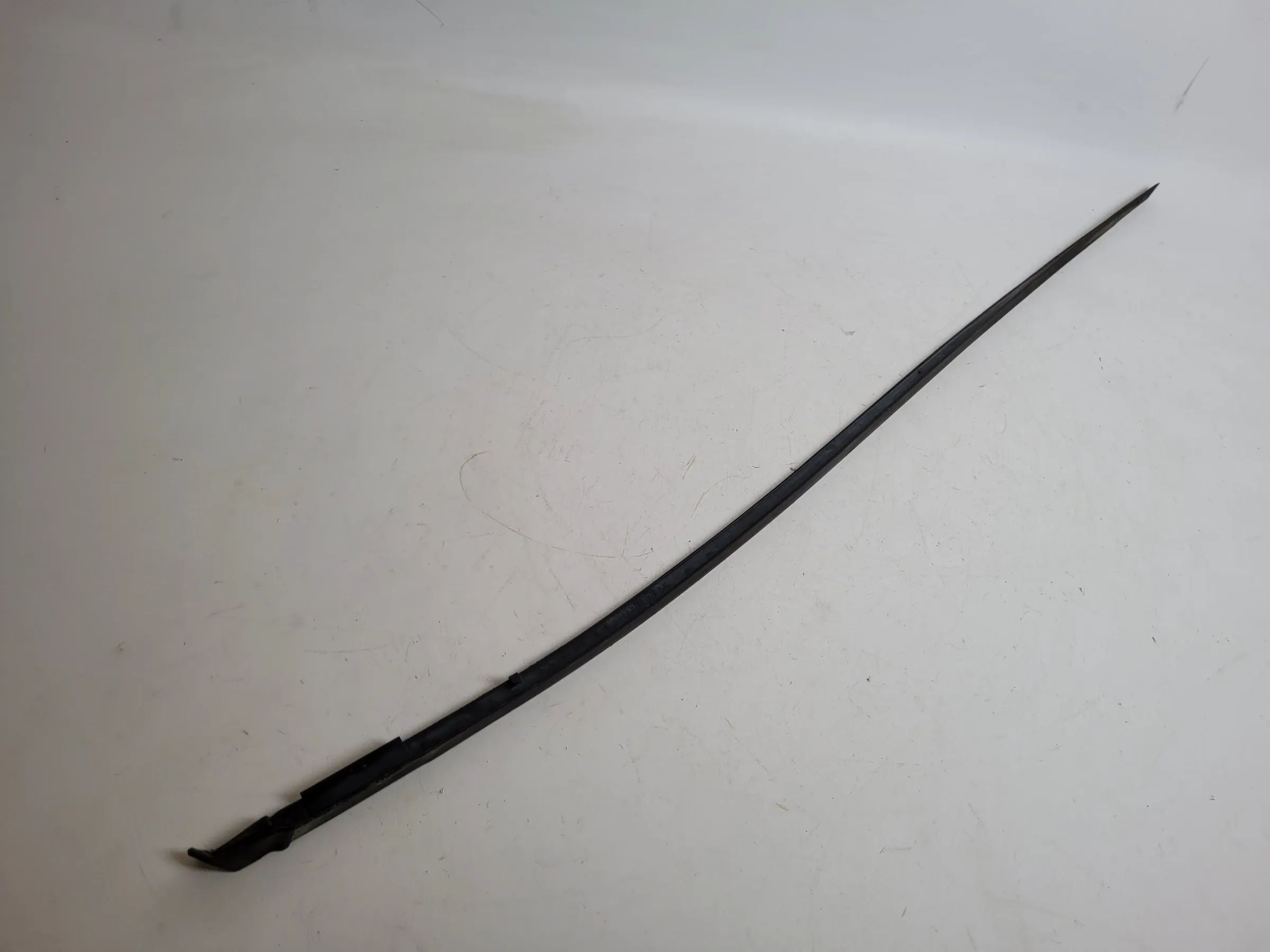 Original Mercedes C-Klasse CL203 Leiste Dichtung Rechts A2036983098