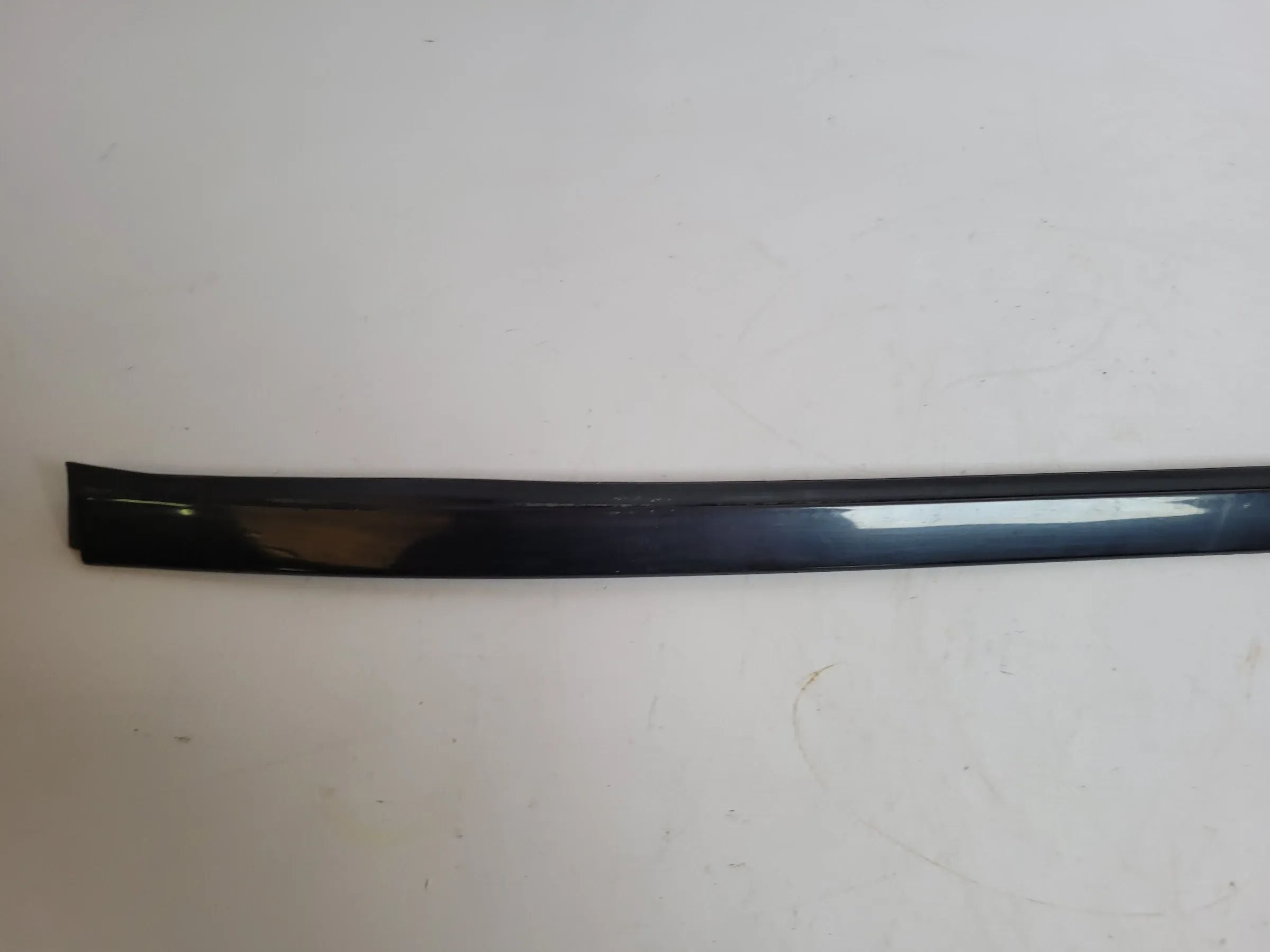 Original Mercedes C-Klasse (CL203) Leiste Wasserabweiser Links A2036908762