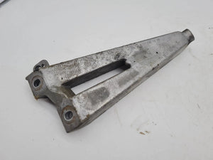 Original Mercedes C-Klasse CL203 エンジンマウントホルダー M111.951 A1112361395