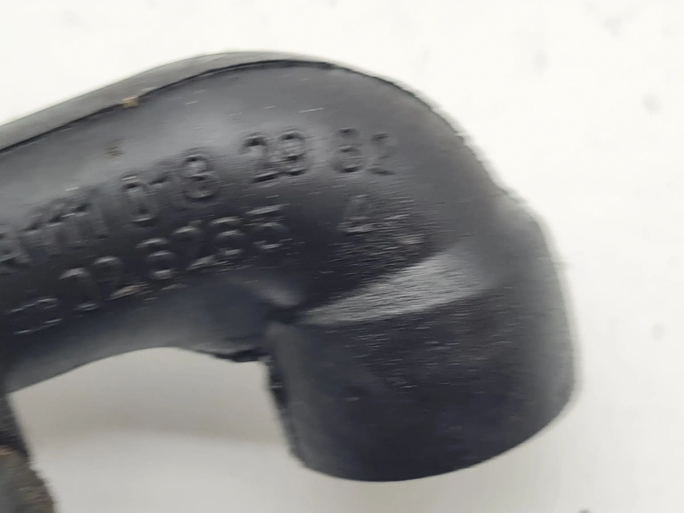 สายท่อยางกล่องเครื่องยนต์ Mercedes C-Klasse CL203 ของแท้ M111.955 A1110182982