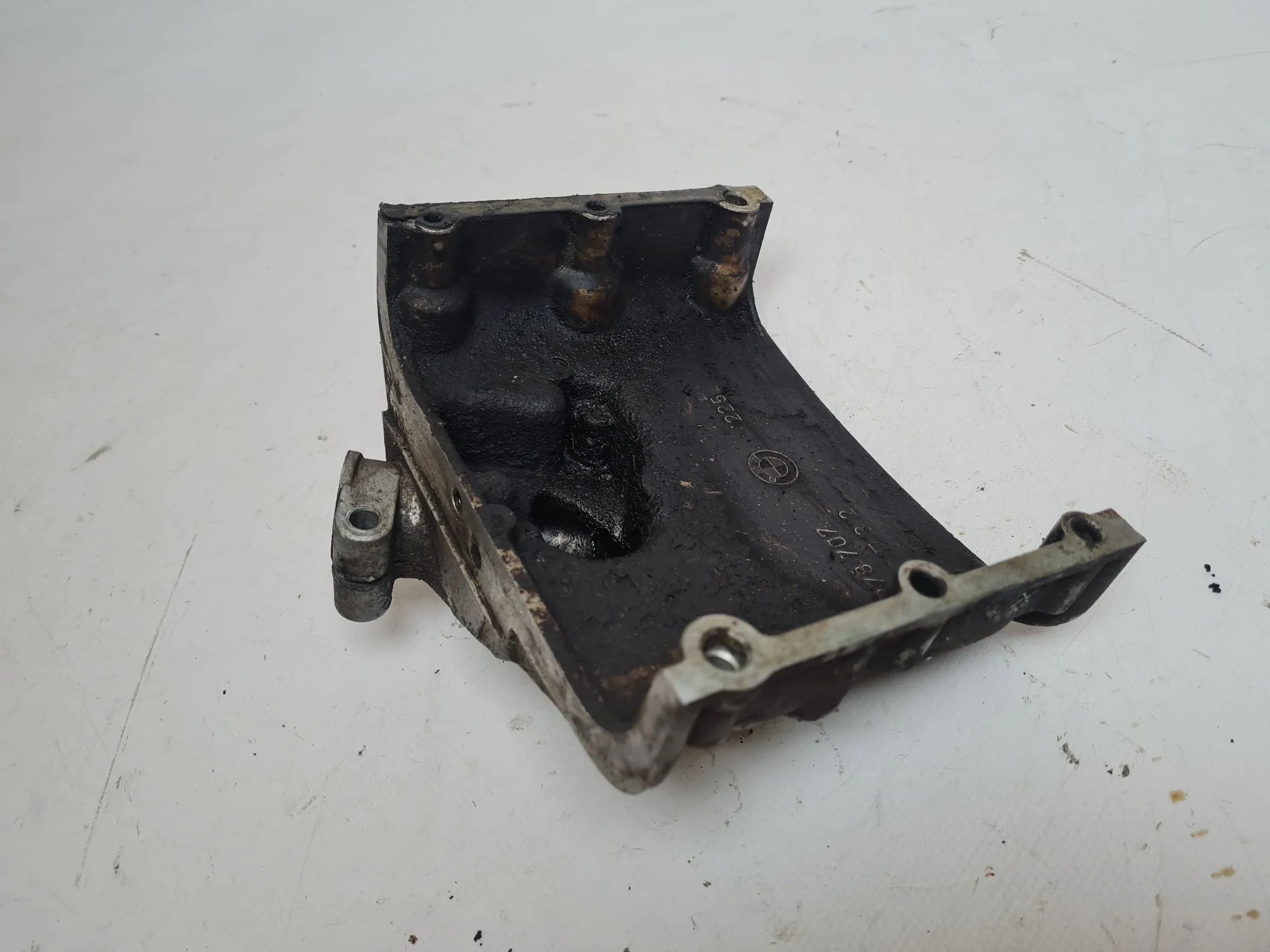 Original BMW E12 E23 E24 E28 Upper Chain Case Cover 1278707