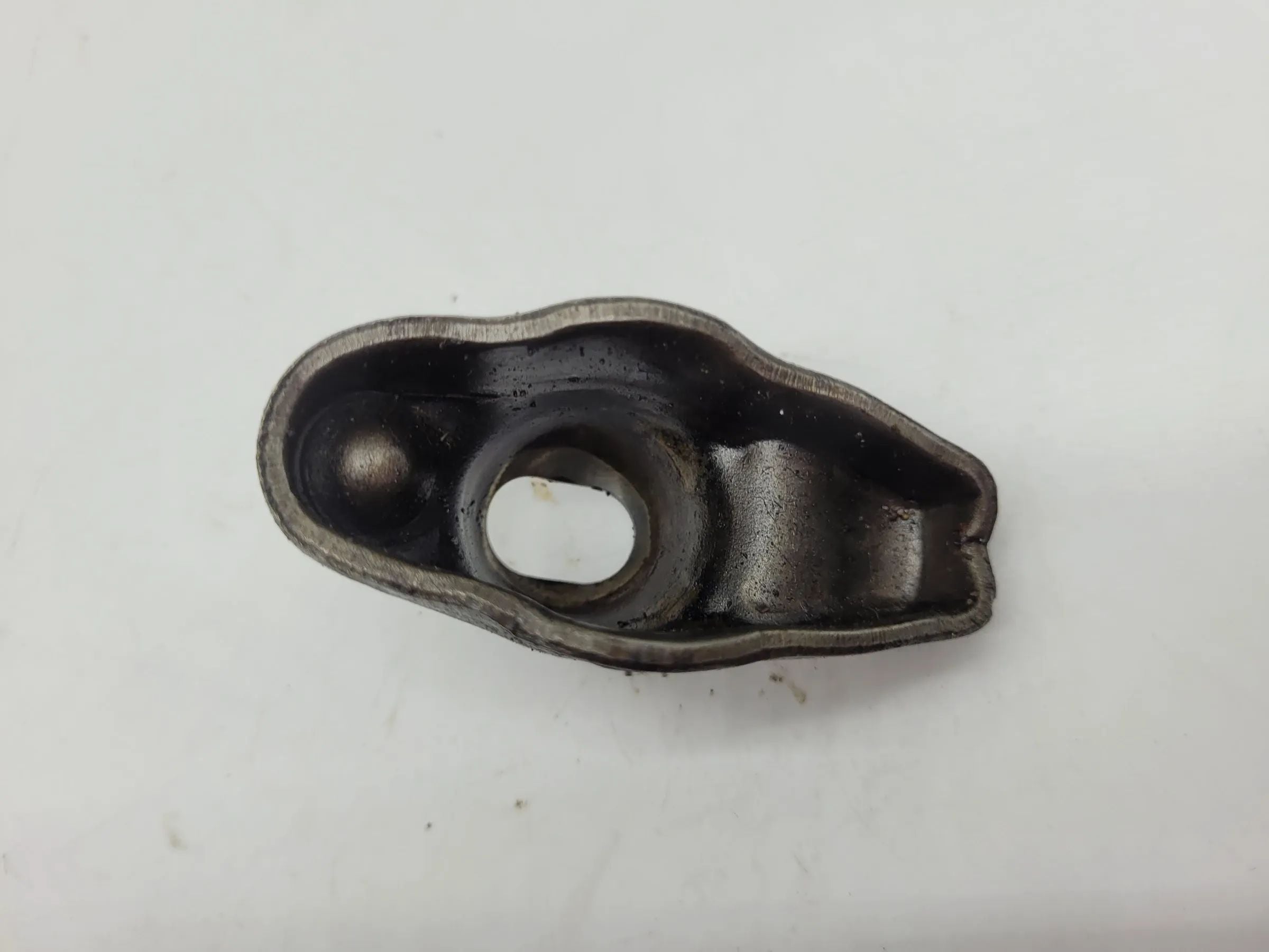 Original Opel Ascona Manta Kadett 1.2 Zylinderkopf Kipphebel Ventil (90088353)