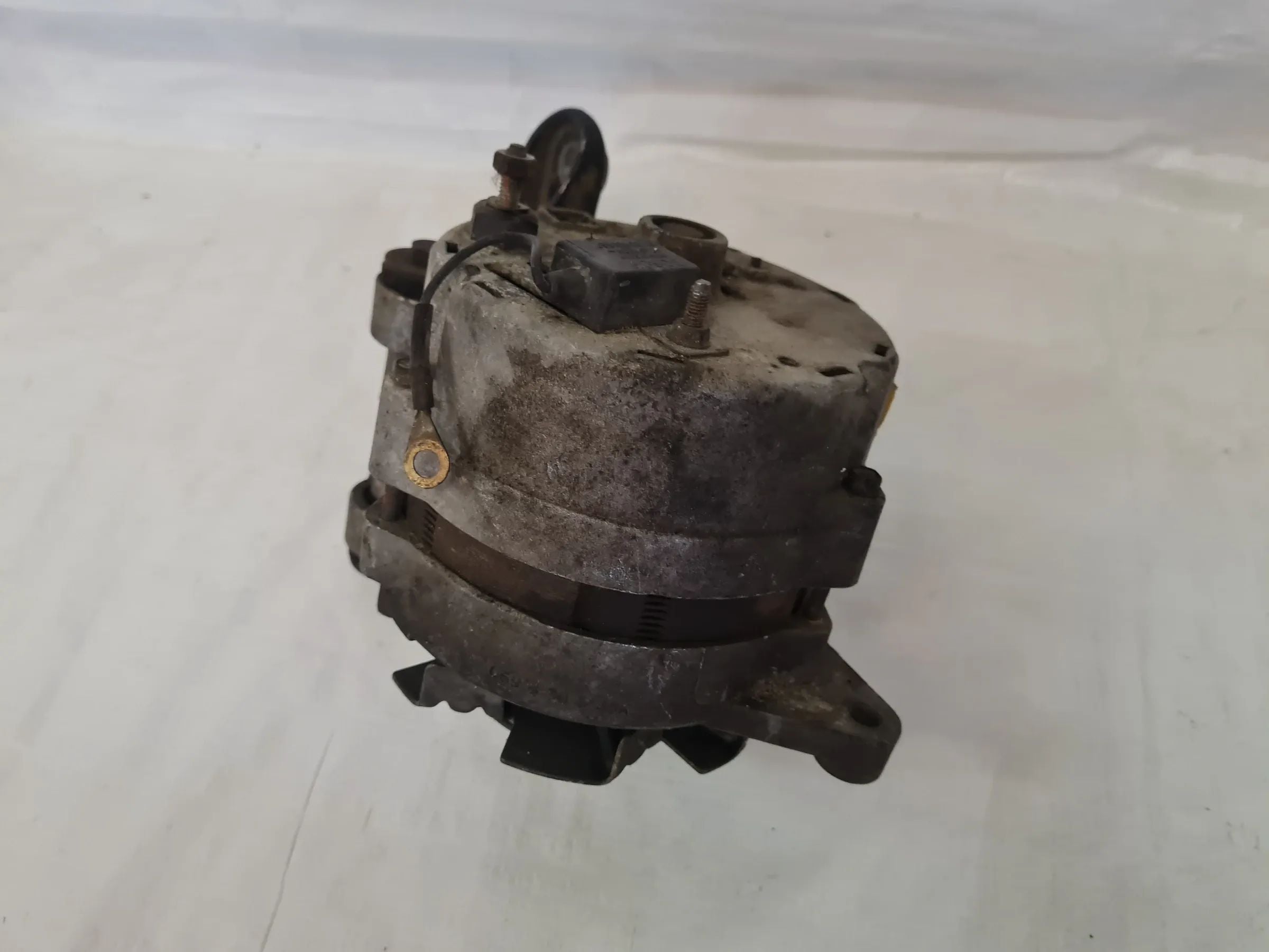 Original Opel Ascona B/Kadett E 1.3/1.6 Lichtmaschine 0290800062