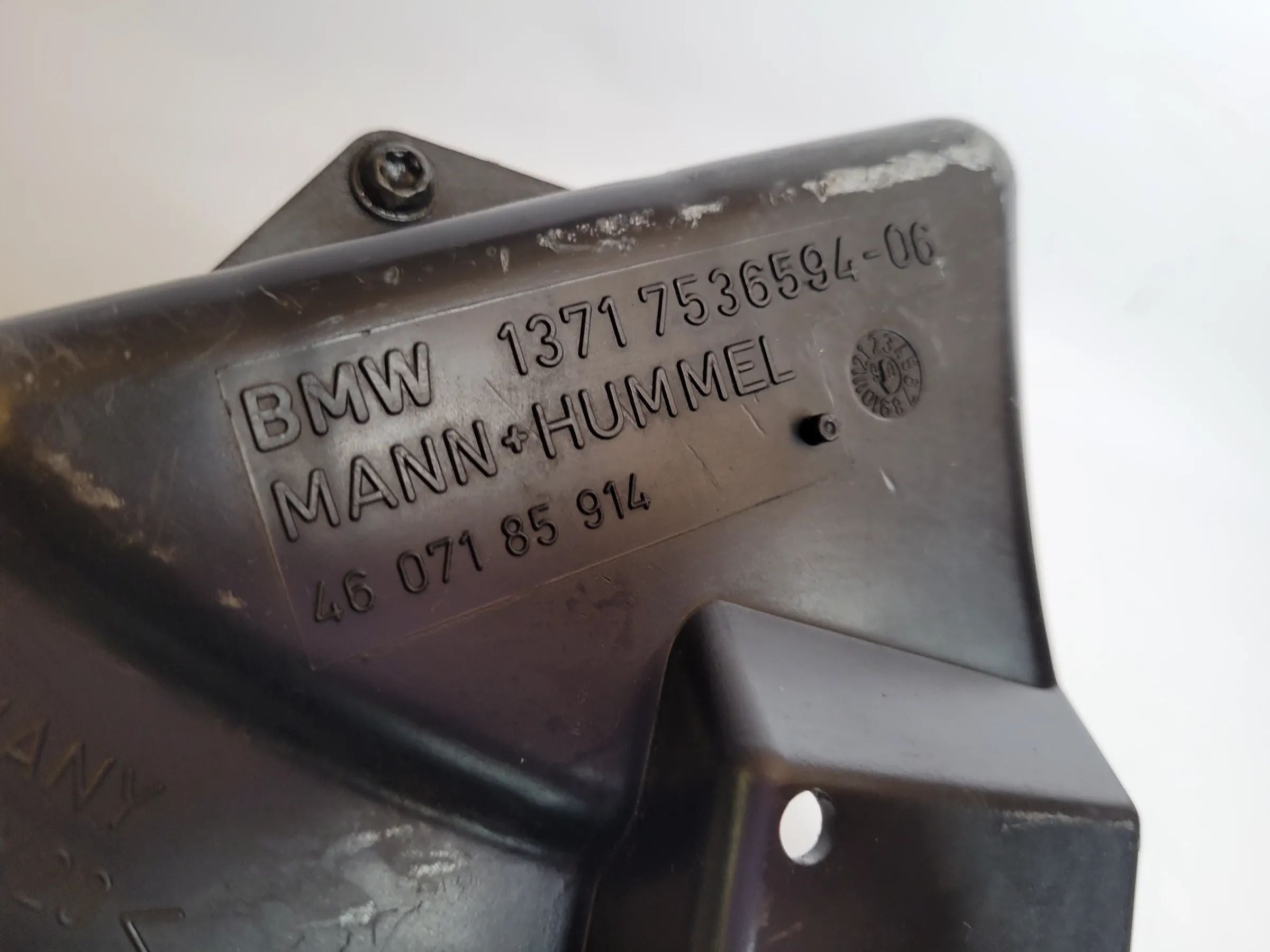 BMW 5er Touring E39 Luftfilterkasten 13.71-7532754-04 Original