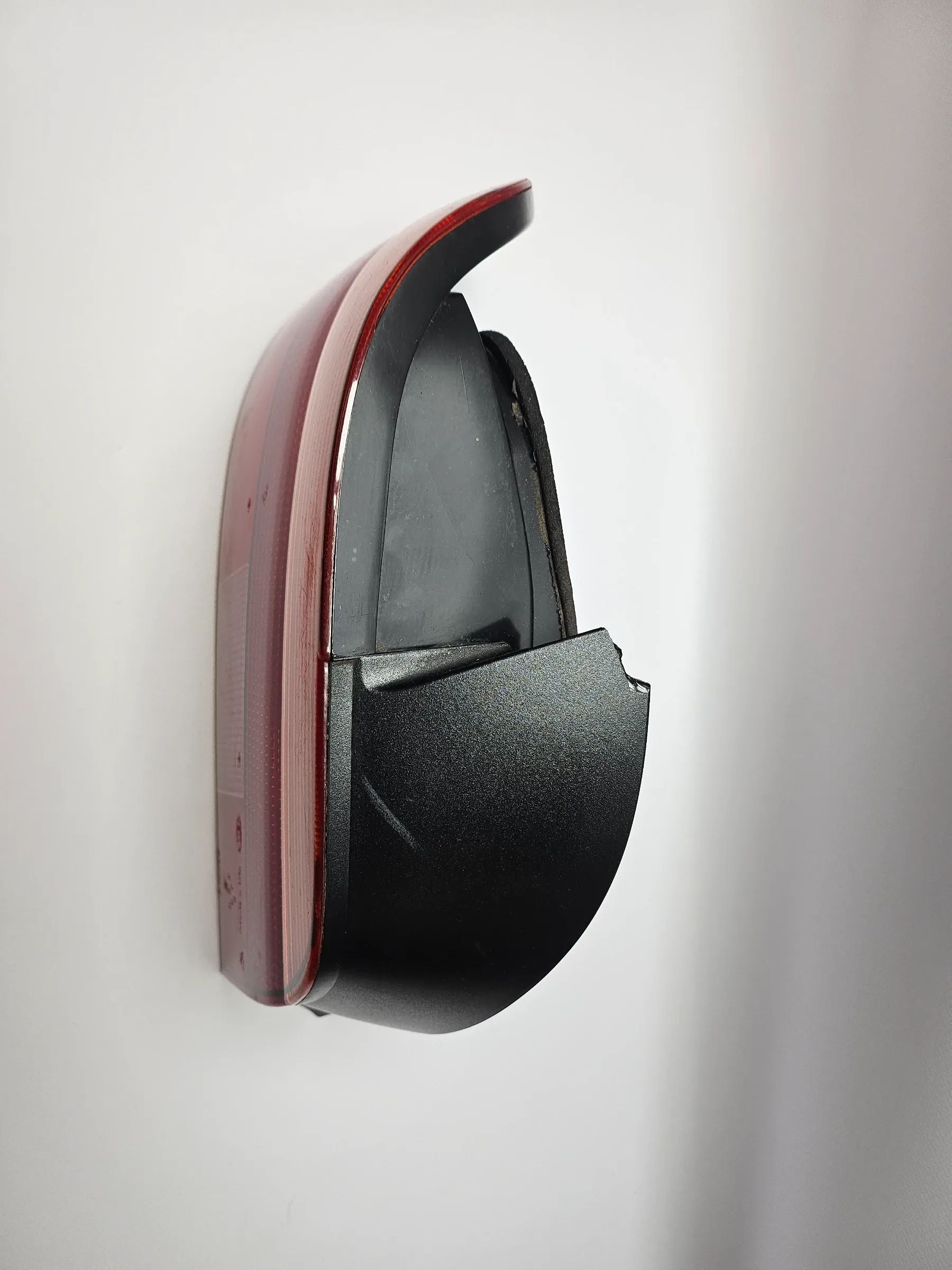 ไฟท้ายซ้าย BMW 5er E39 ซีดาน 1995-2000 อะไหล่แท้ 8358031