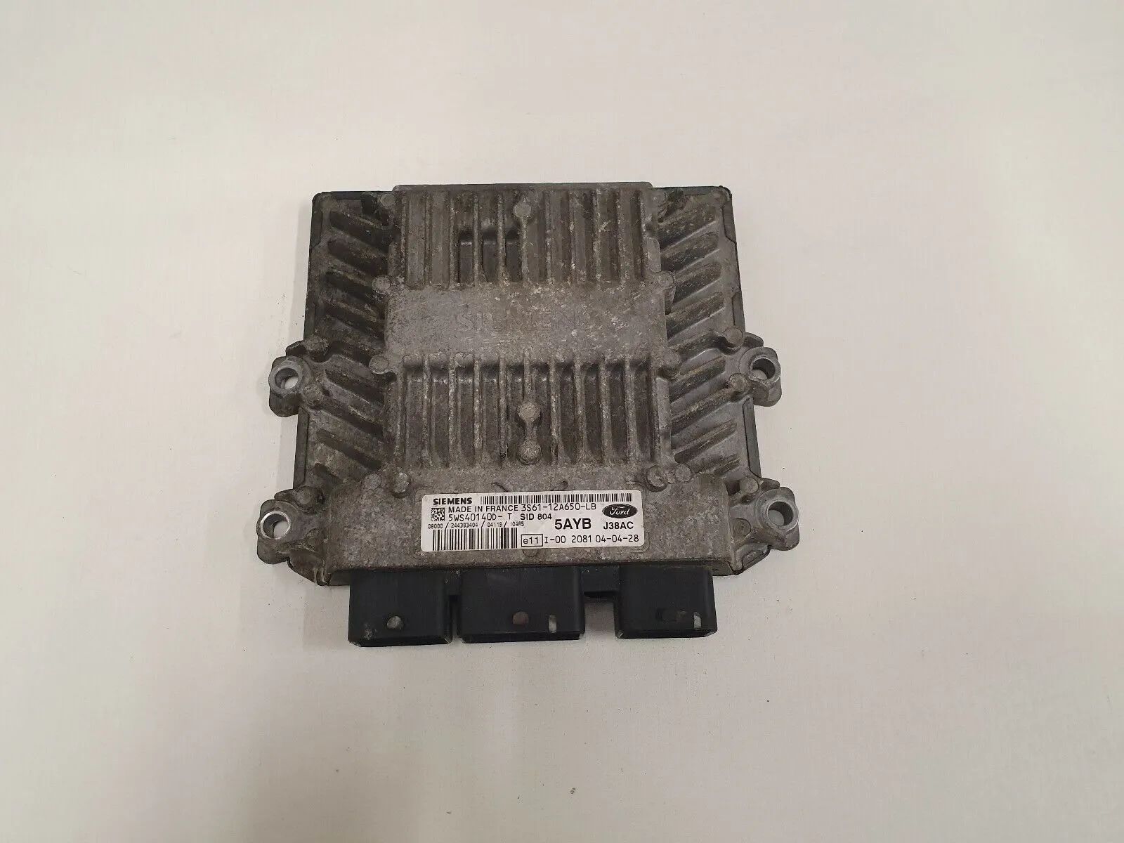 Ford Fiesta engine control unit 3S6112A650LB SIEMENS 5WS40140DT SID804 K4 