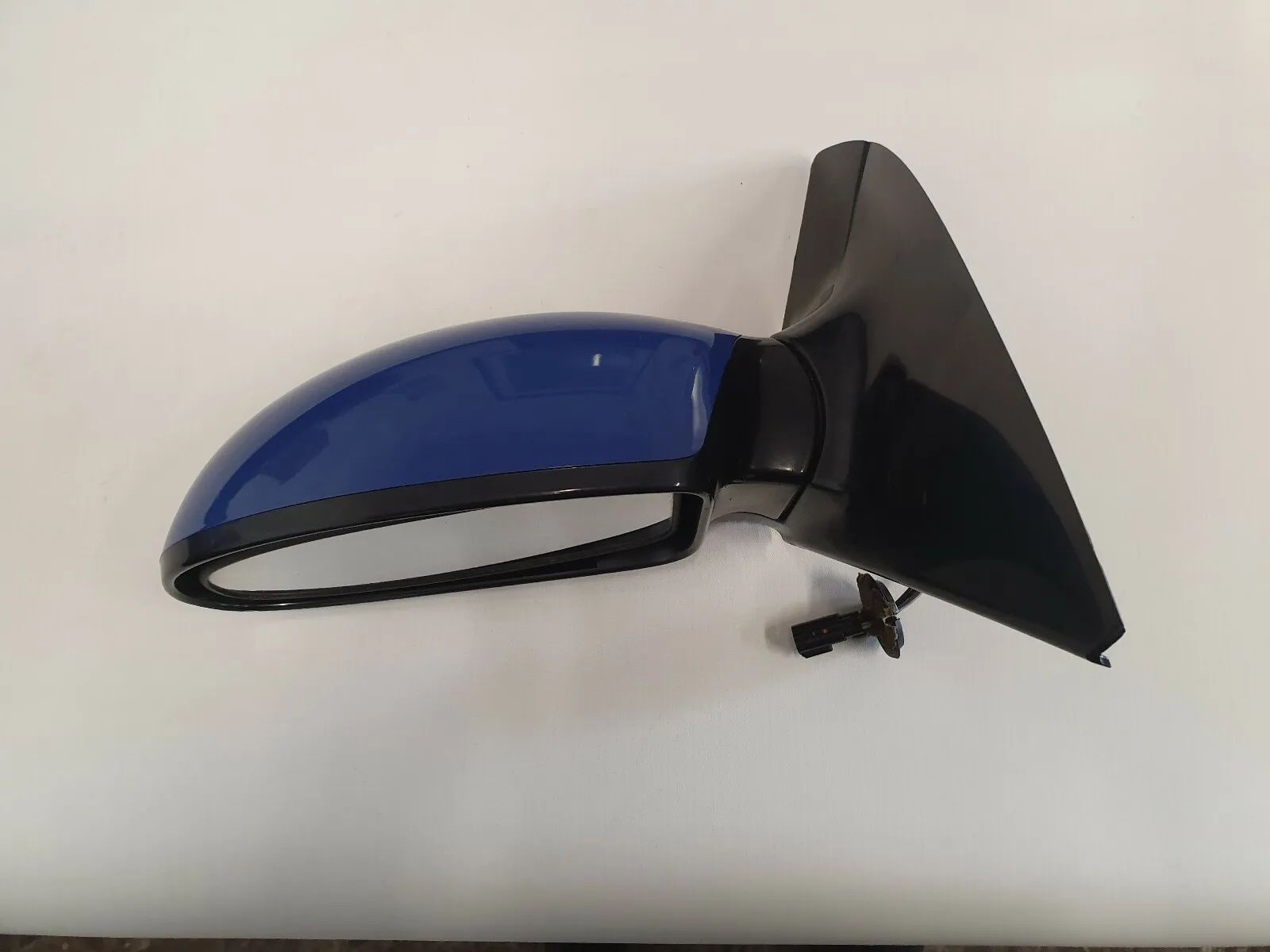 Outside mirror electric blue left 3004539 FORD FOCUS (DAW, DBW) 1.4 16V K22 
