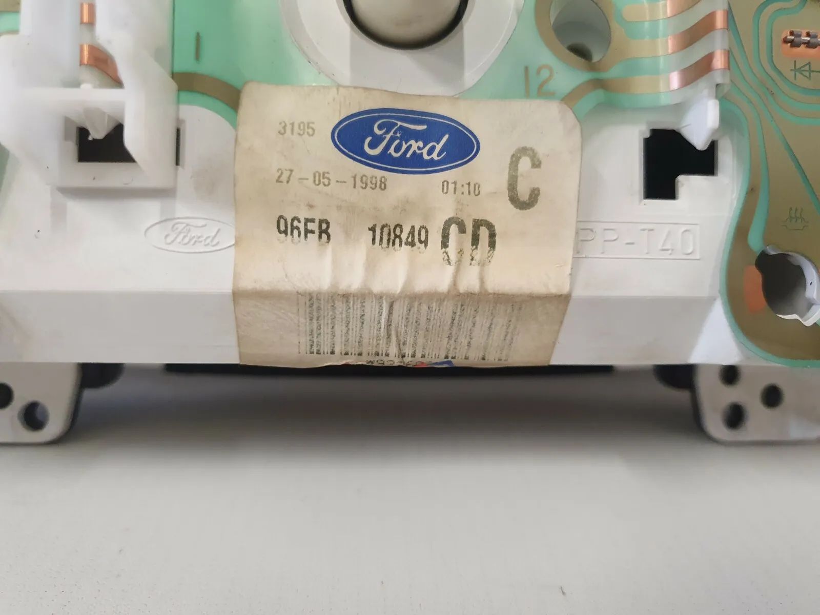 純正 Ford Escort 96FB10849CD 走行距離59,000km タコメーターコンビネーションメーター