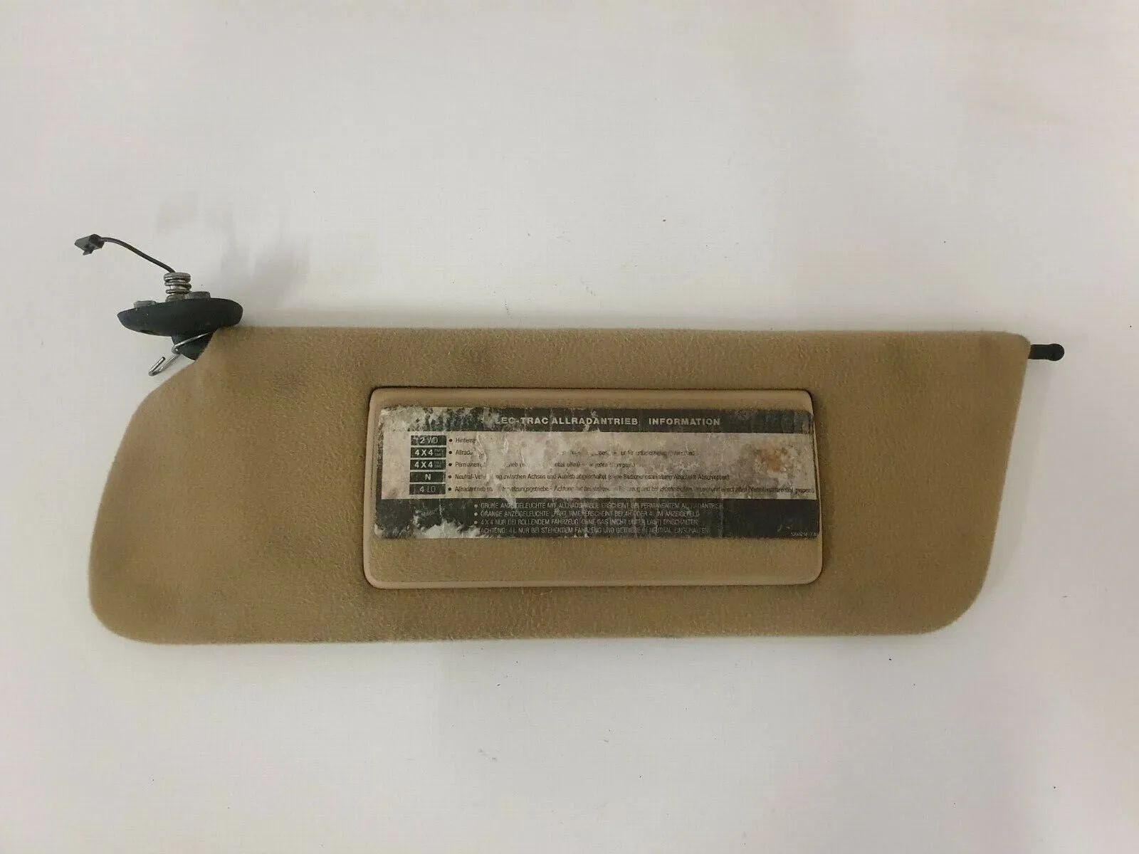 original Jeep Cherokee XJ 4.0 LTD Sonnenblende links 55033357 beige