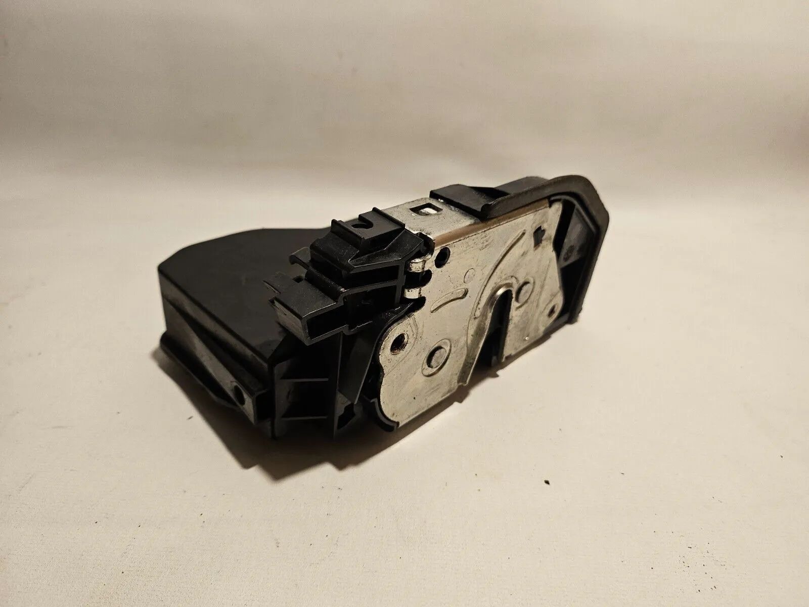 Serrure de porte d'origine BMW Série 5 E60 E61 porte arrière gauche serrure système 7167069